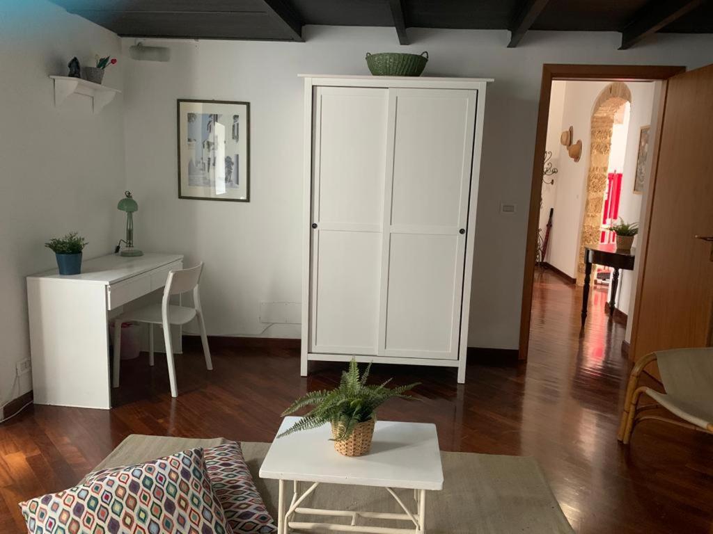 Apartment Casa Tea: Nel Cuore Del Centro Storico Palermo